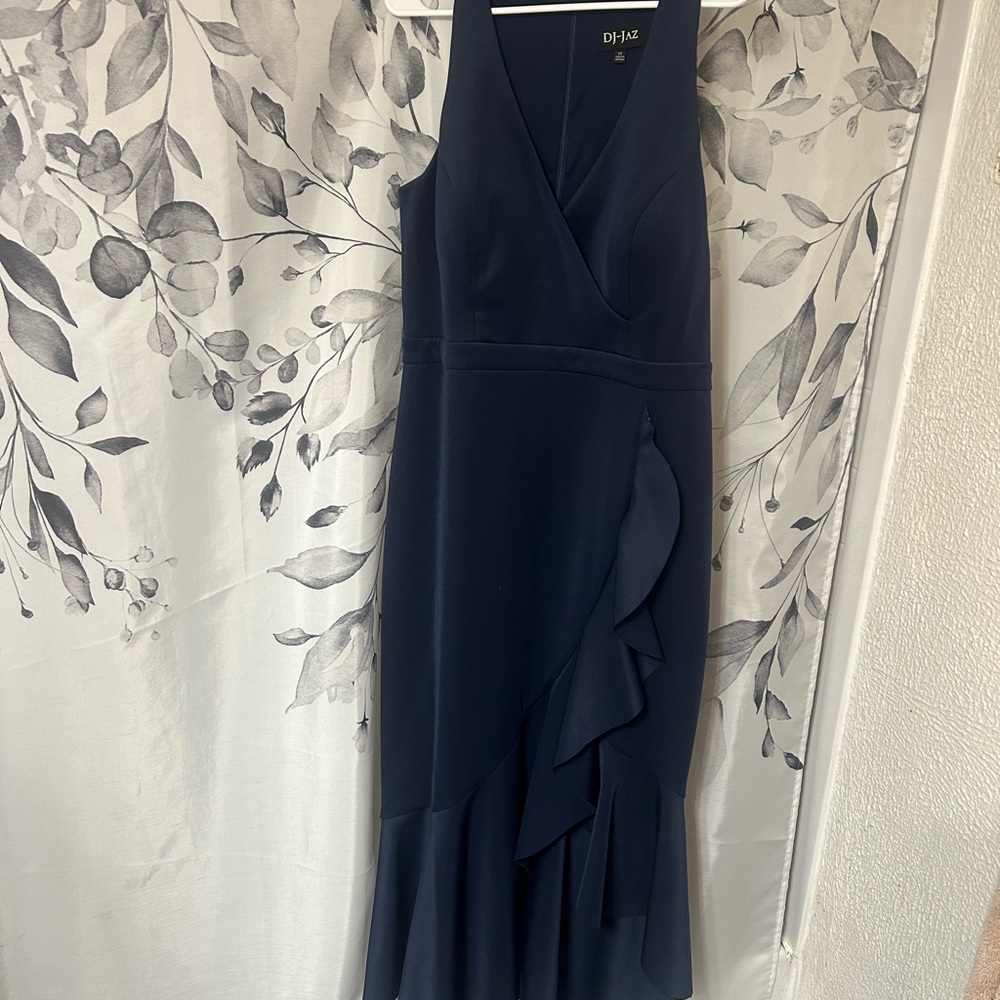 Elegant Navy Midi Dress with Ruffle Detail